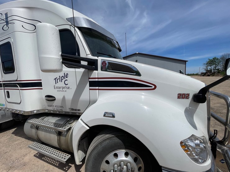 2016-kenworth-t680-image-49
