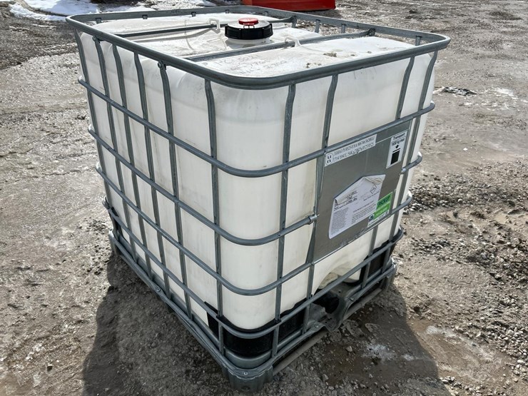 water-tank-tote-image-4