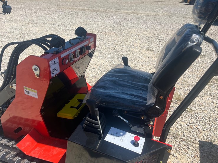#103-•-skid-steer-loader-ssl580-image-8