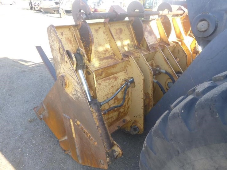 2005-deere-624j-image-21