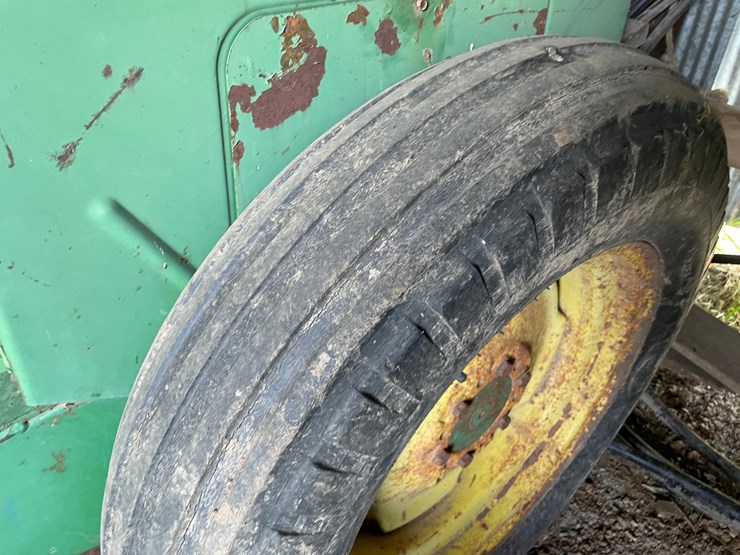 john-deere-8300-image-7