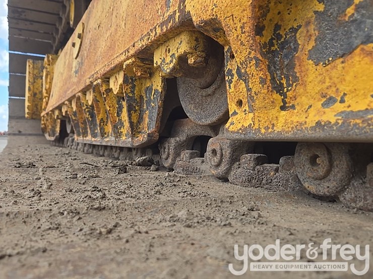 2018-komatsu-d61px-24-image-16
