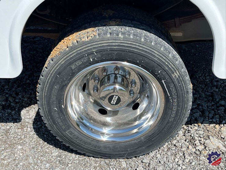 2011-ford-f450-image-6