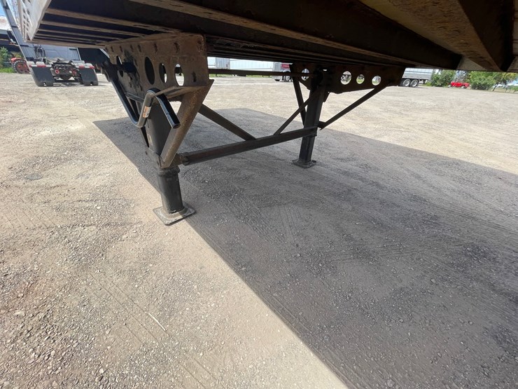 #414-•-2011-wabash-semi-trailer-(has-wi-title)-(denmark,wi)-image-10