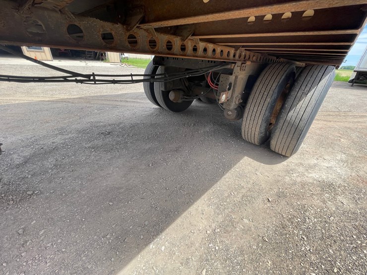#416-•-2011-wabash-semi-trailer-(has-wi-title)-(denmark,-wi)-image-12