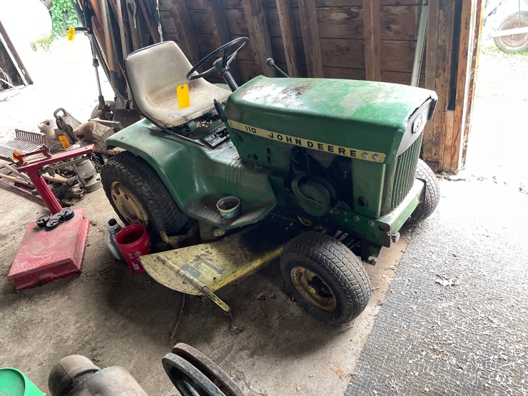 john-deere-110-image-1