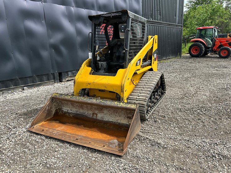 caterpillar-247b-image-8