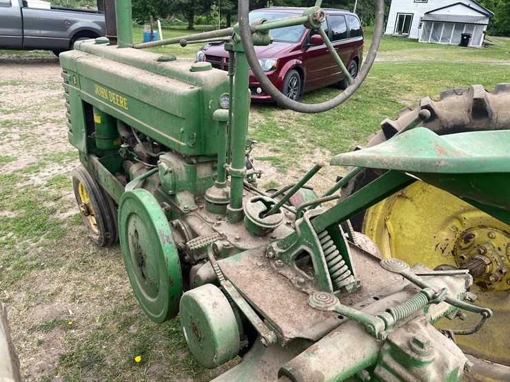 john-deere-b-image-16