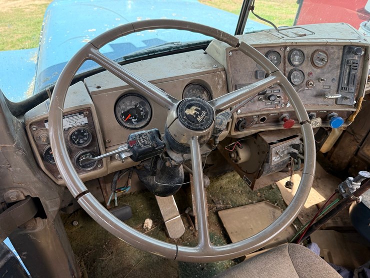 1984-mack-r686st-image-37