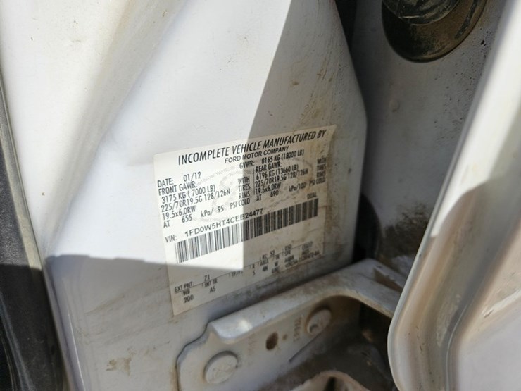 2012-ford-f550-image-37