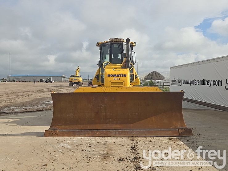 2022-komatsu-d61px-24-image-8