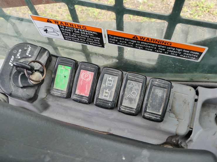 2021-kubota-svl65-2-image-15