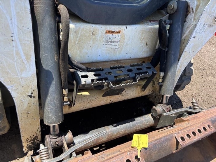 2016-bobcat-t590-image-14