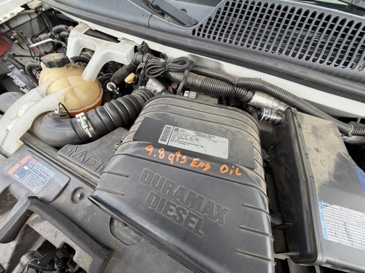 2012-chevrolet-express-cargo-van-image-12