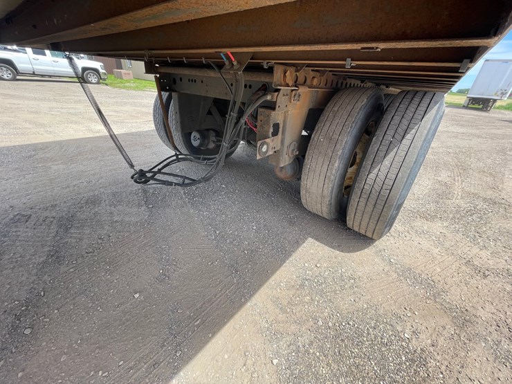 #414-•-2011-wabash-semi-trailer-(has-wi-title)-(denmark,wi)-image-11
