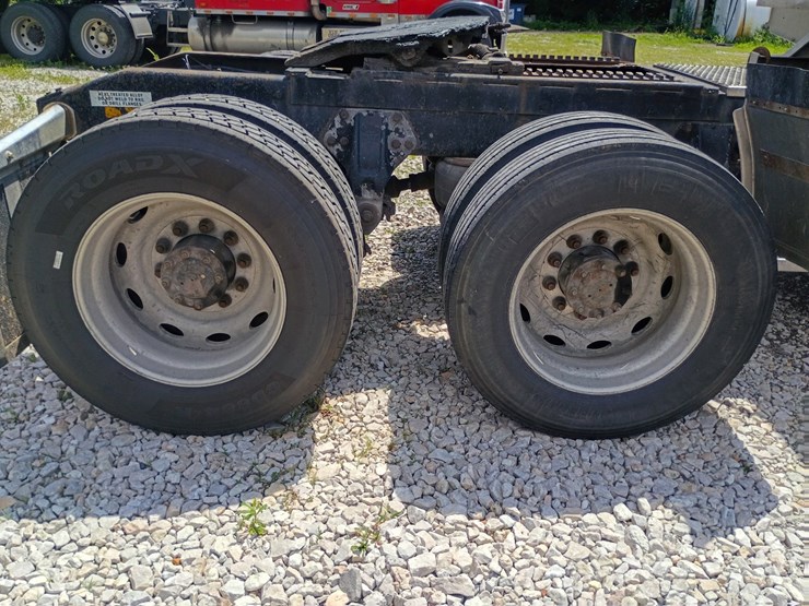 1998-peterbilt-379-image-104