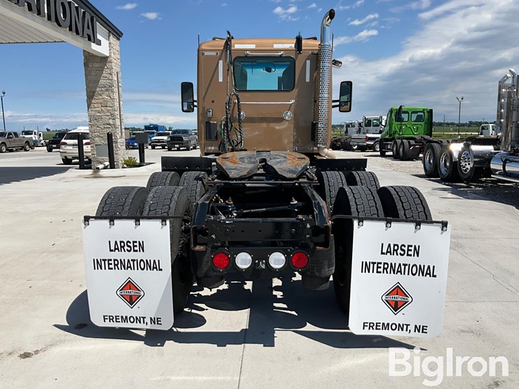 2022-kenworth-t680-image-6