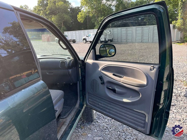 1999-dodge-ram-2500-image-53