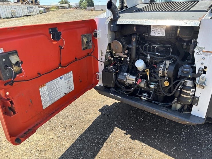 2019-bobcat-t595-image-30