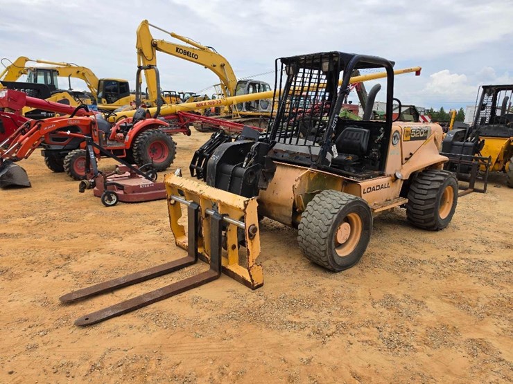 jcb-520-image-1