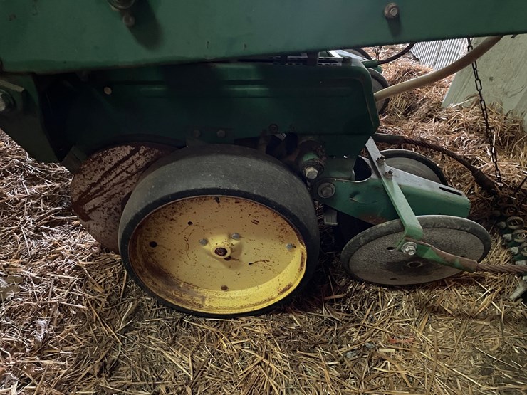 john-deere-7000-image-23