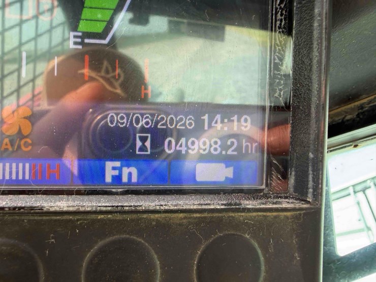 2019-takeuchi-tl6r-image-16
