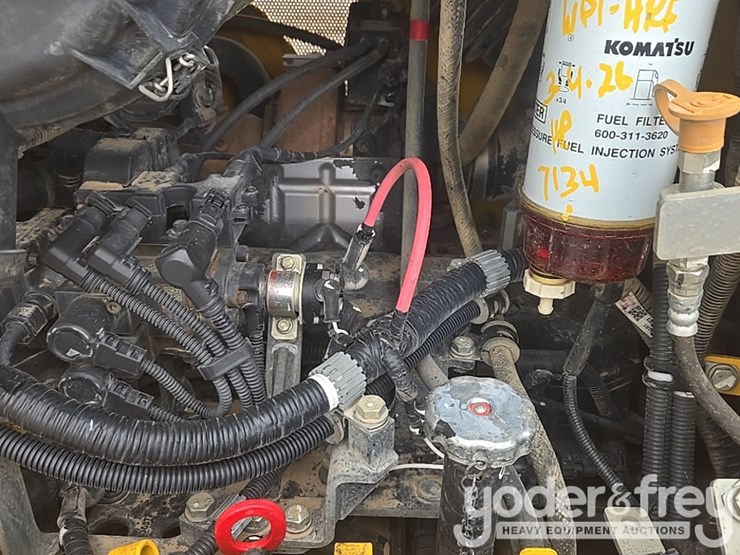 2022-komatsu-d61px-24-image-37