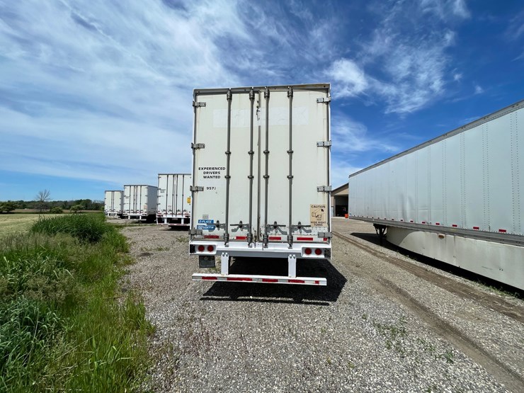 #418-•-2009-stoughton-semi-trailer-(has-wi-title)-(denmark,-wi)-image-7