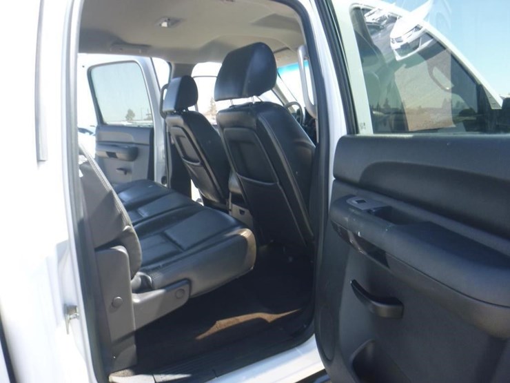2009-chevrolet-2500-image-8