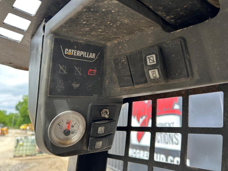 caterpillar-247b-image-20