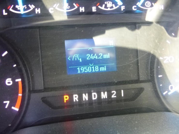 2017-ford-f350-image-32