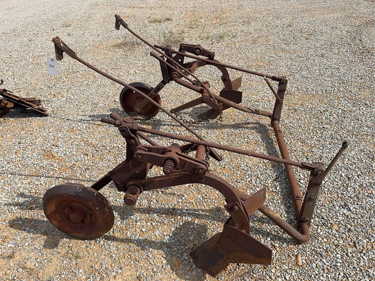john-deere-40-2-bottom-plow-image-2