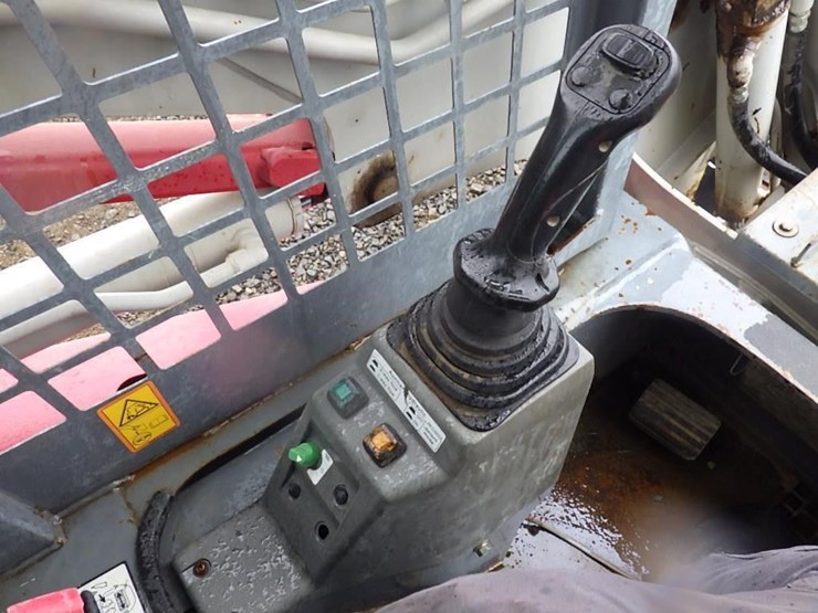 takeuchi-tl230-image-26