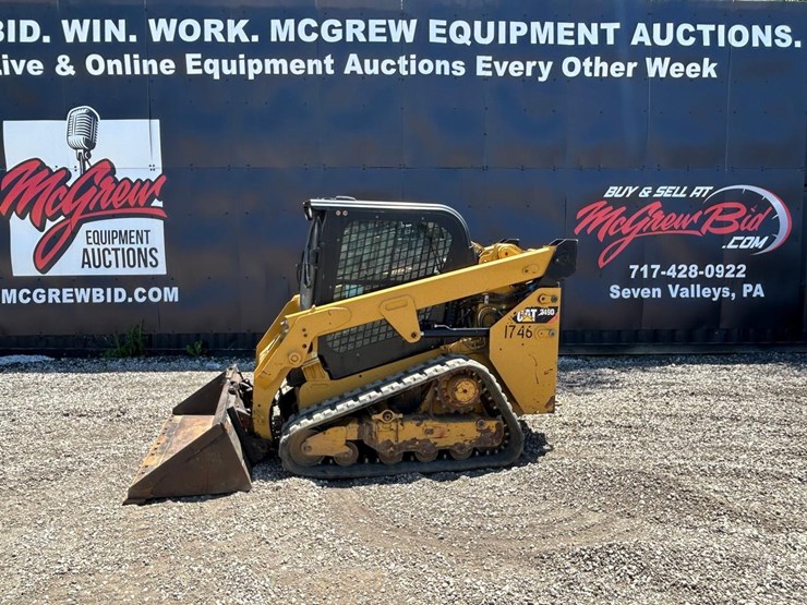2017-caterpillar-249d-image-1
