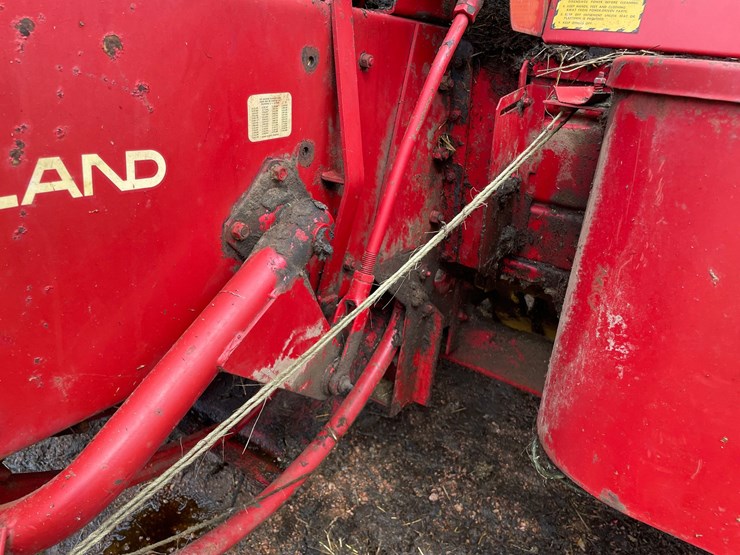 new-holland-273-image-26