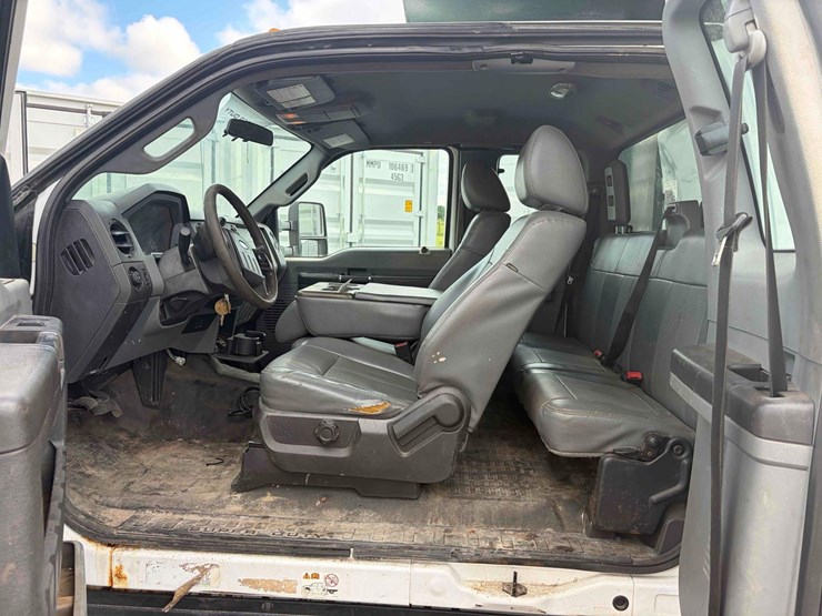 ford-f550-image-15