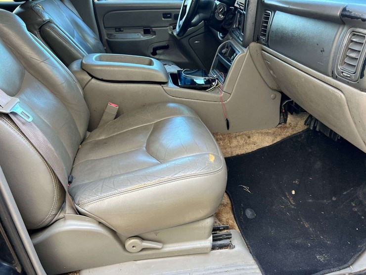 2005-gmc-yukon-slt-image-33