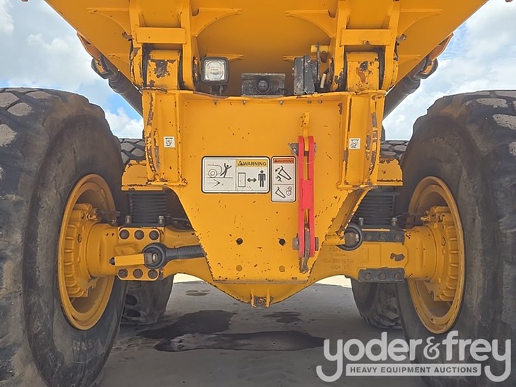 2022-volvo-a25g-image-27