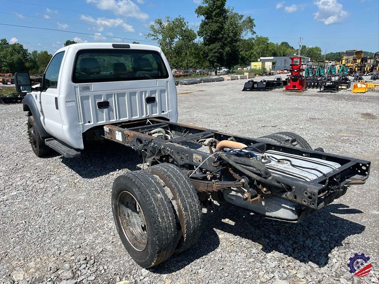 2016-ford-f550-image-23