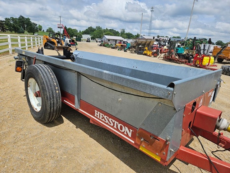 hesston-s180-image-14