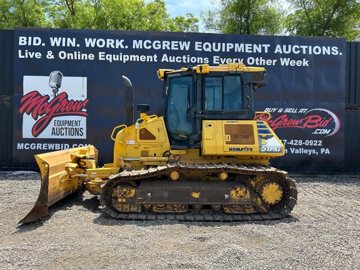 2017-komatsu-d51pxi-24-image-1