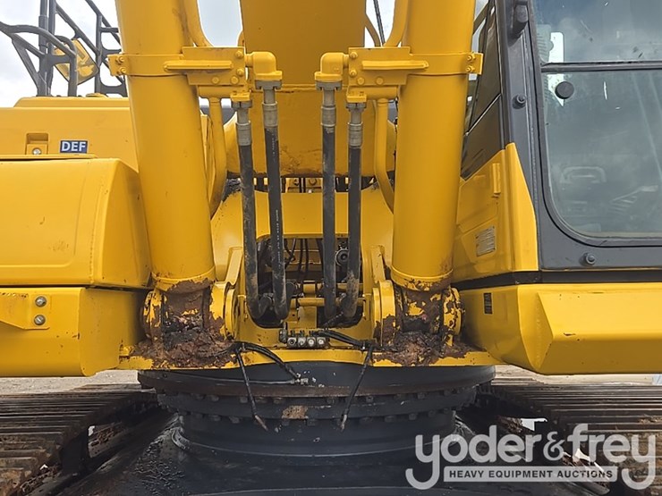 2023-komatsu-pc490-lc-10-image-25