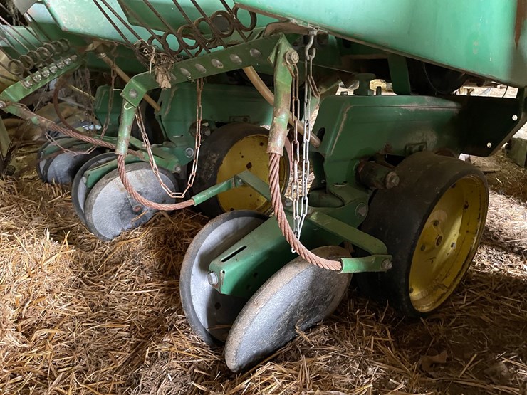 john-deere-7000-image-15