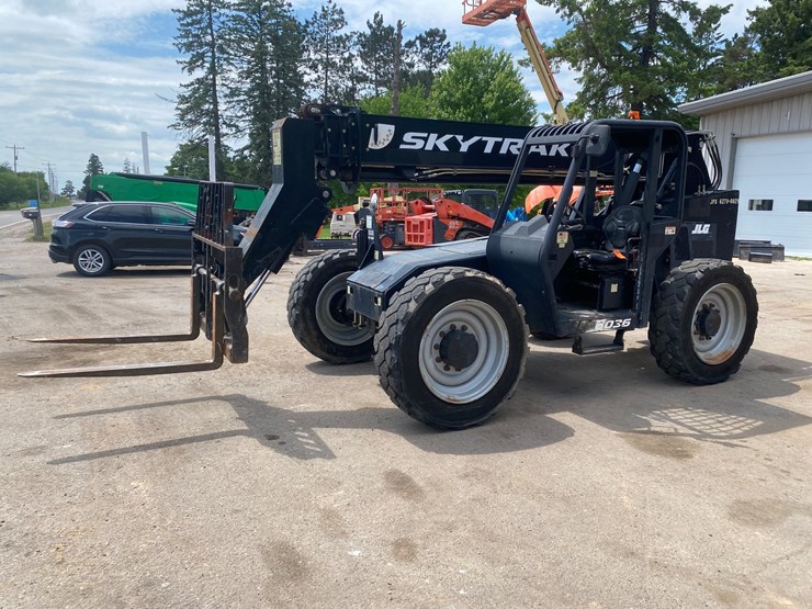 2019-sky-trak-6036-image-14
