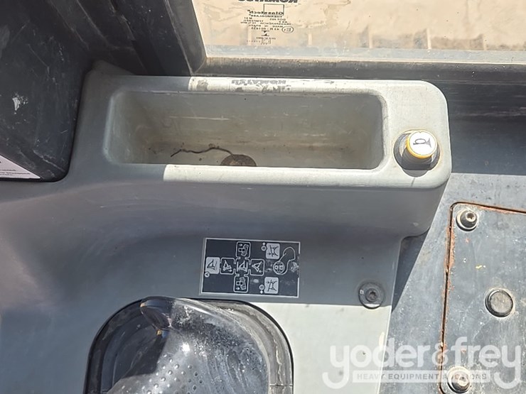 2018-komatsu-d61px-24-image-49