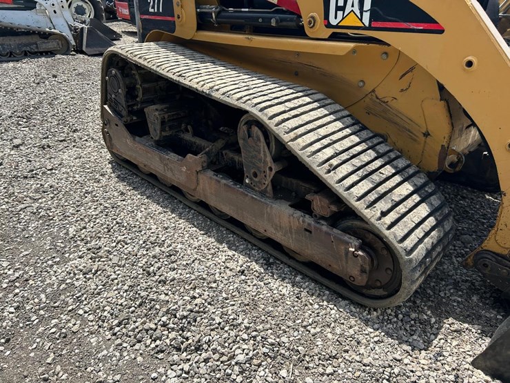 caterpillar-277-image-13