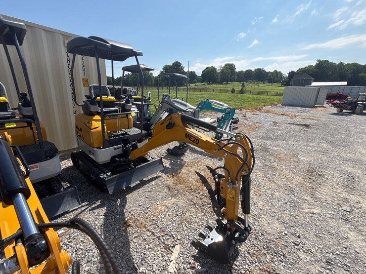 #630-•-sdlanch-me20-mini-excavator-image-2