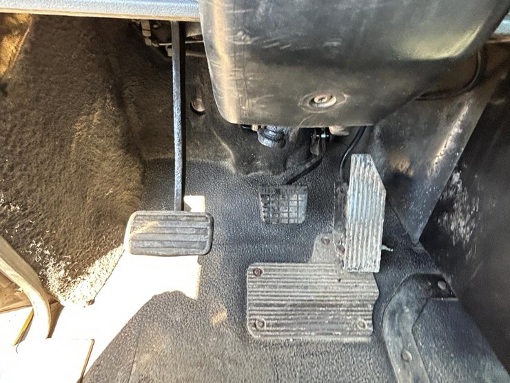mack-ch613-image-28