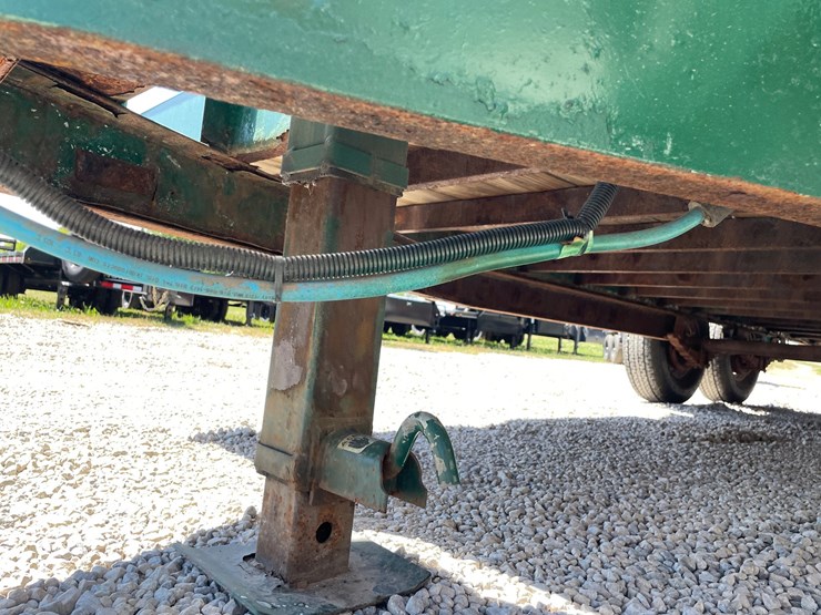 #452-•-2018-load-trail-20'-tandem-axle-trailer-20'-flatbed-trailer-(has-mn-title)-(helenville,wi)-image-13