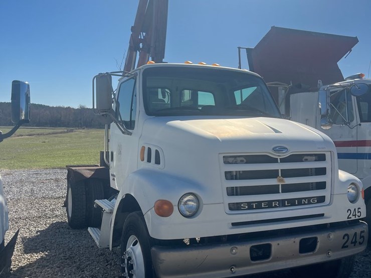 2006-sterling-l7500-image-1